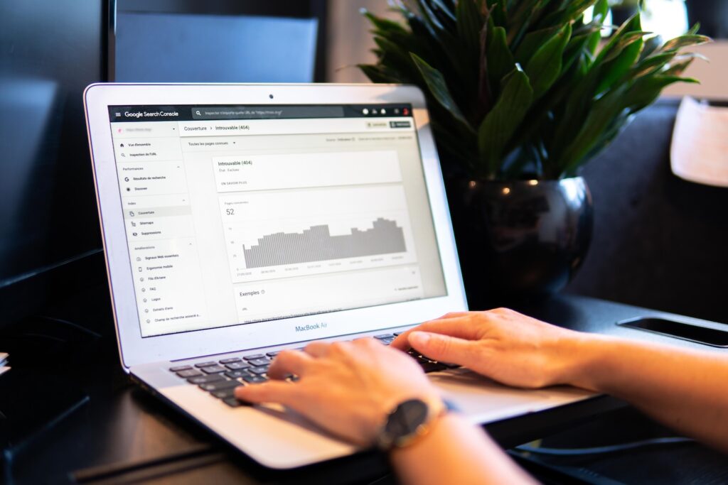 Virtuelle Datenräume und Cybersicherheit: Eindämmung von Datenschutzverletzungen