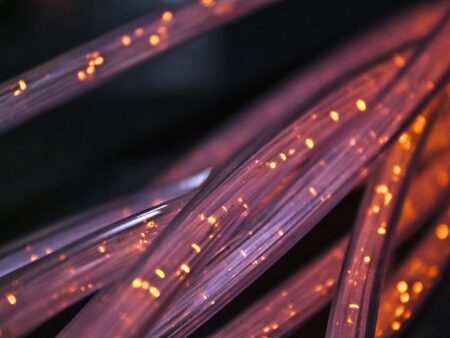 Schneller, stärker, zuverlässiger: Warum Glasfaser die beste Wahl für superschnelles Internet ist