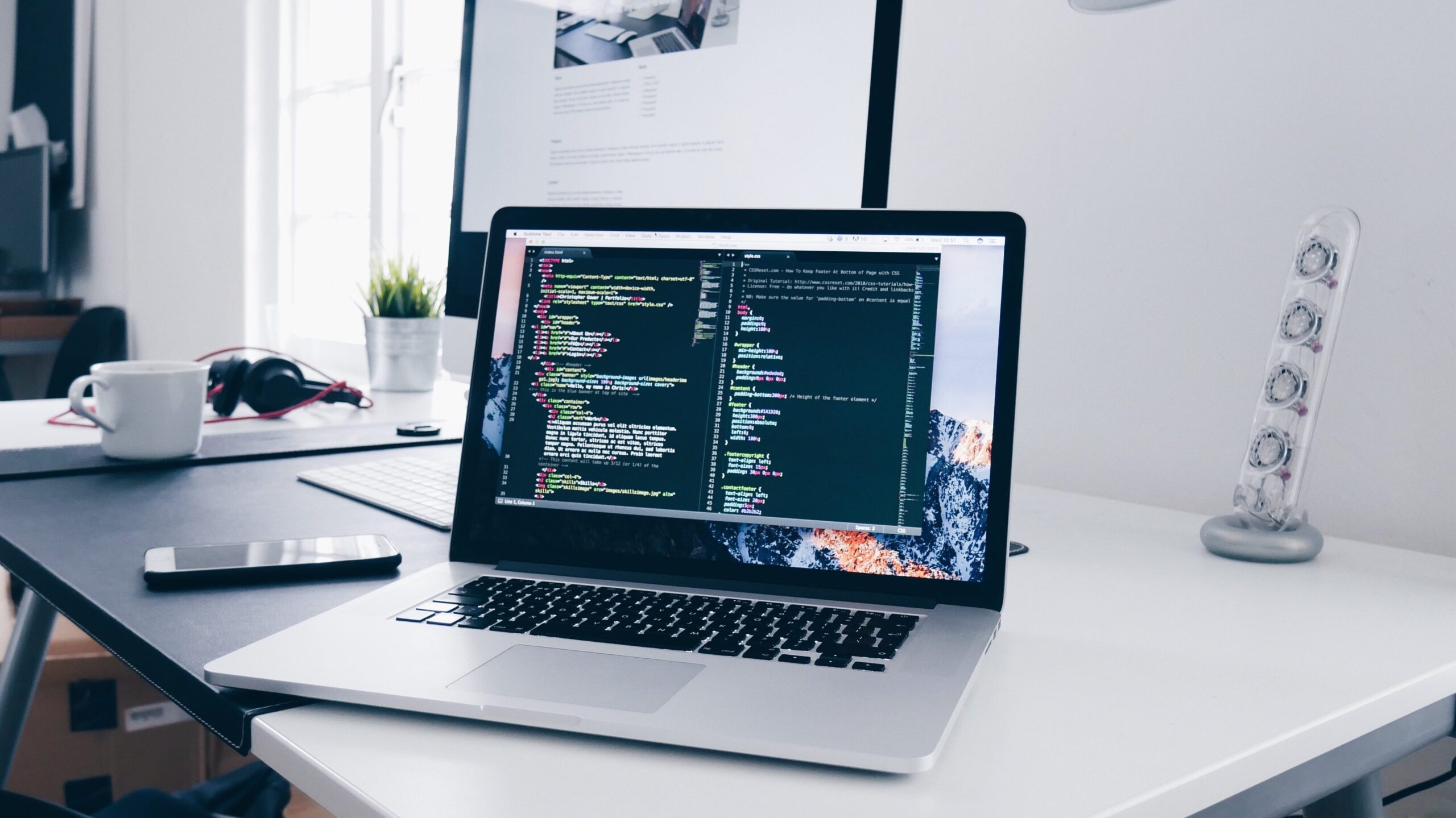 BIOS und UEFI erklärt: Funktionen, Unterschiede und alles Wissenswerte im Überblick 3 yeiferr computer 4795762 edited scaled